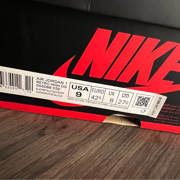 Jordan 1 Black Metallic Gold - Picture 5 of 5